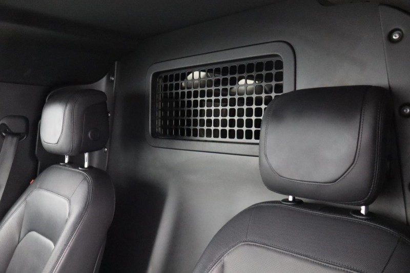 Used Land Rover Defender 2023 for sale - 77285833: Photo 31