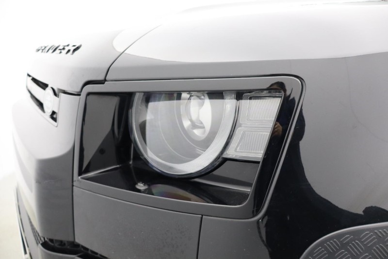 Used Land Rover Defender 2023 for sale - 77285833: Photo 34