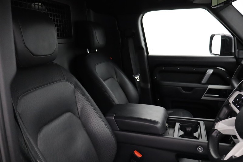 Used Land Rover Defender 2023 for sale - 77285833: Photo 41
