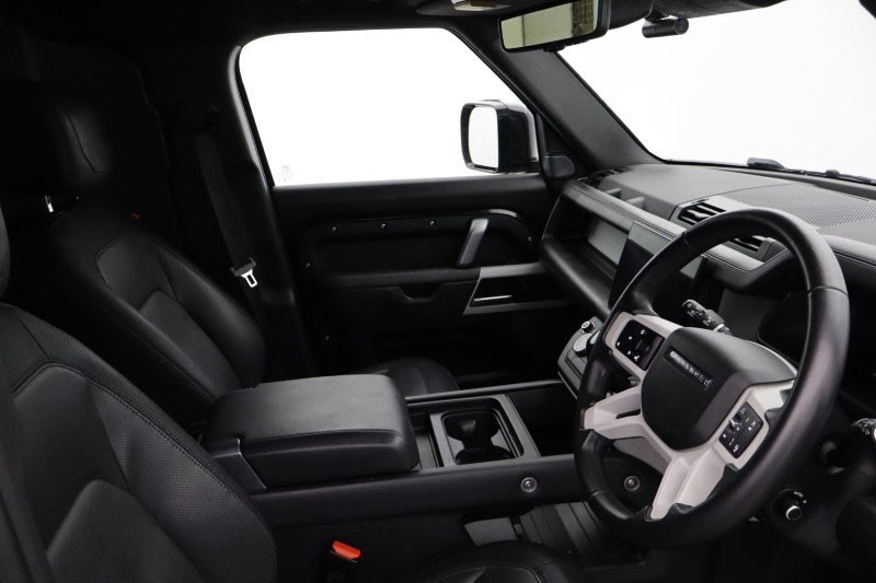 Used Land Rover Defender 2023 for sale - 77285833: Photo 9