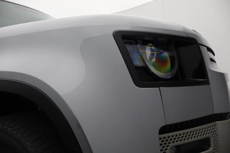 Used Land Rover Defender 2023 for sale - 78014728: Photo 17