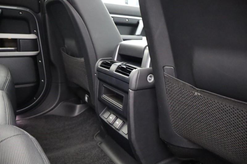 Used Land Rover Defender 2023 for sale - 78014728: Photo 18