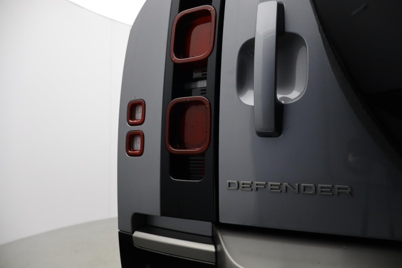 Used Land Rover Defender 2023 for sale - 78014728: Photo 19