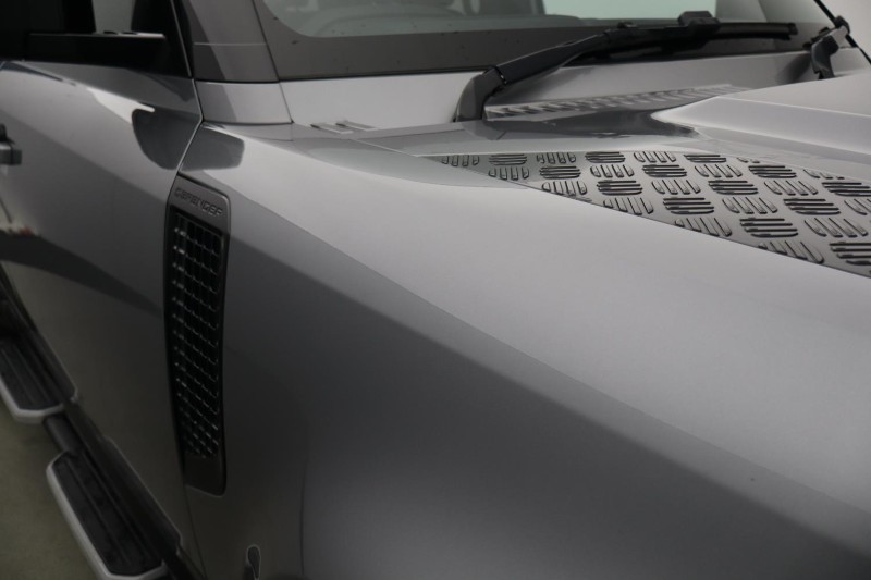 Used Land Rover Defender 2023 for sale - 78014728: Photo 20