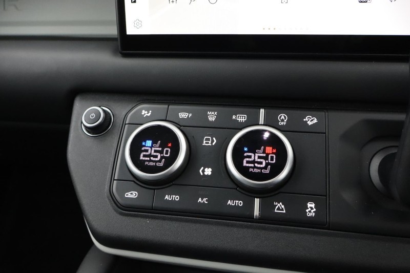 Used Land Rover Defender 2023 for sale - 77890142: Photo 49