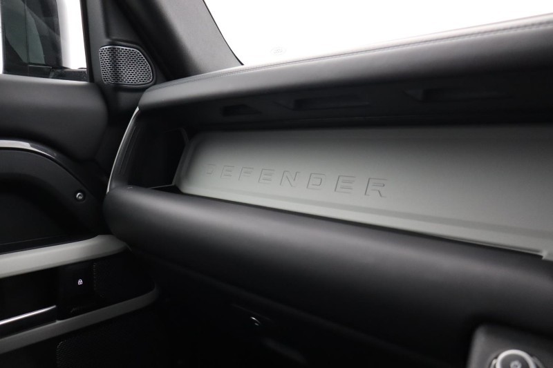 Used Land Rover Defender 2023 for sale - 77890142: Photo 50