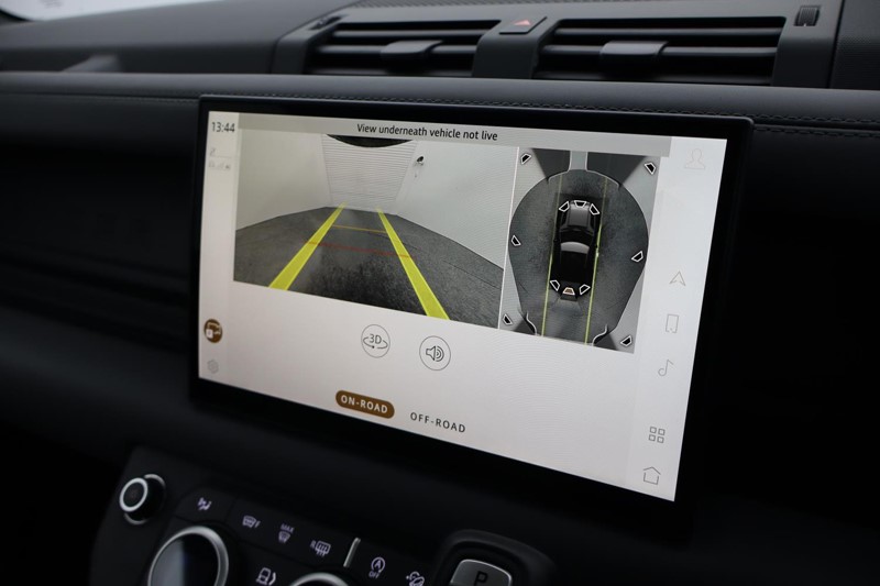 Used Land Rover Defender 2024 for sale - 76983944: Photo 12