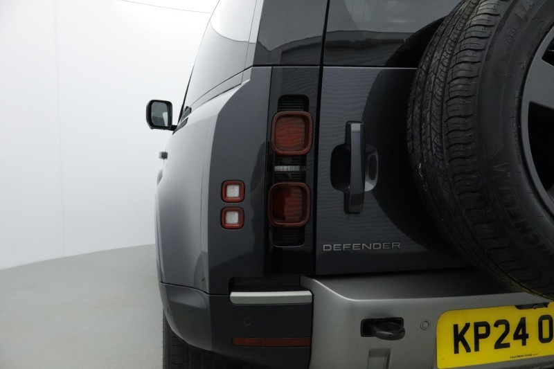 Used Land Rover Defender 2024 for sale - 76983944: Photo 19
