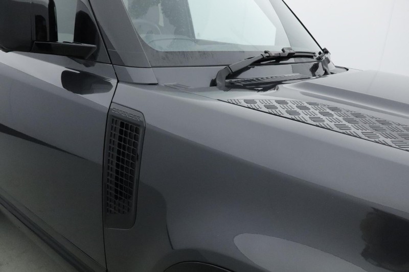 Used Land Rover Defender 2024 for sale - 76983944: Photo 20