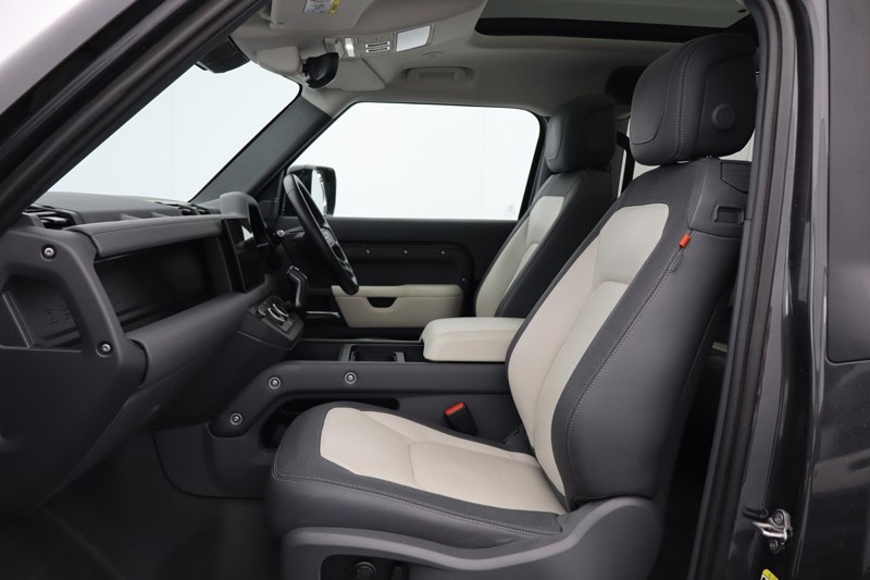 Used Land Rover Defender 2024 for sale - 76983944: Photo 3