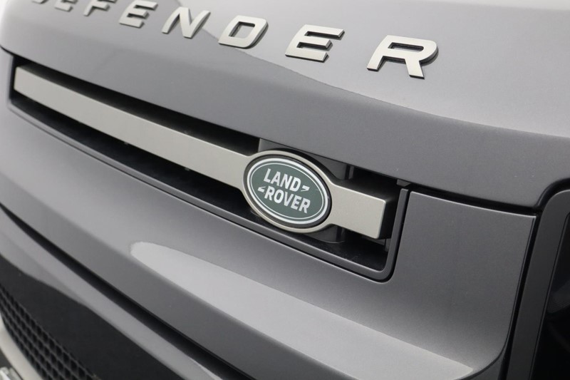 Used Land Rover Defender 2024 for sale - 76983944: Photo 30