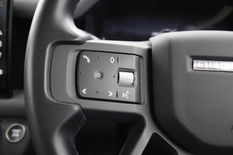 Used Land Rover Defender 2024 for sale - 76983944: Photo 34