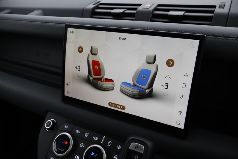 Used Land Rover Defender 2024 for sale - 76983944: Photo 37