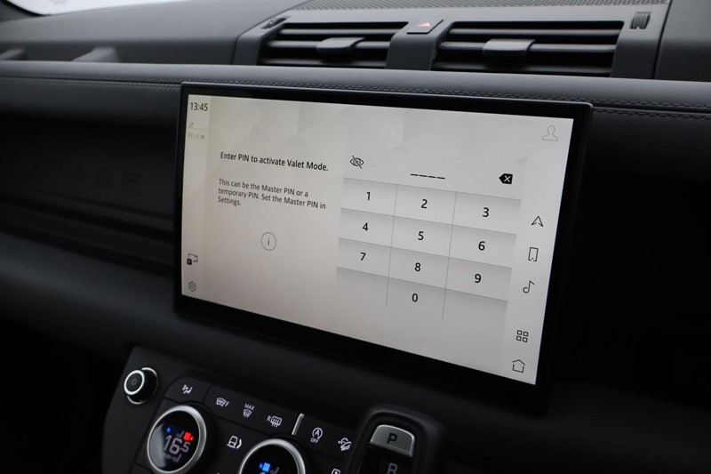 Used Land Rover Defender 2024 for sale - 76983944: Photo 39