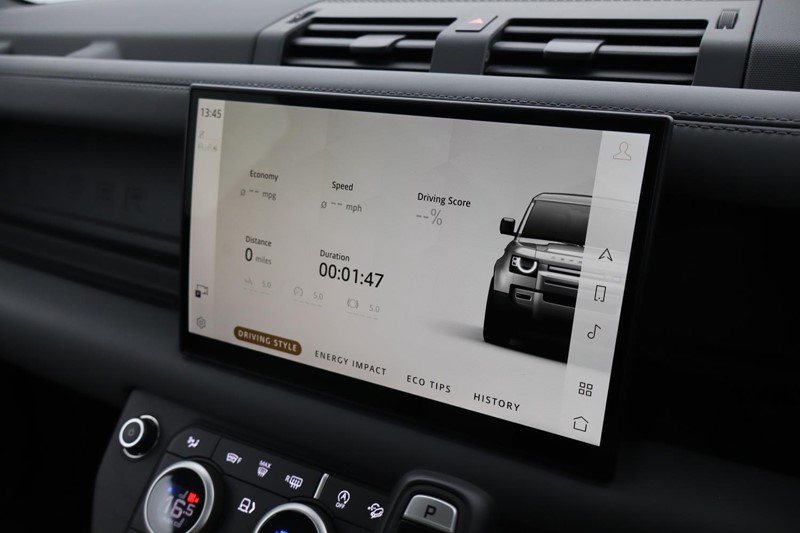 Used Land Rover Defender 2024 for sale - 76983944: Photo 40