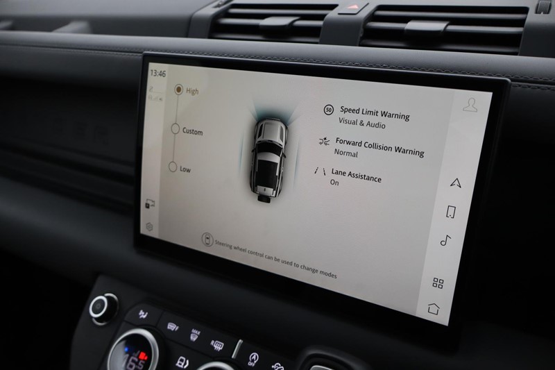 Used Land Rover Defender 2024 for sale - 76983944: Photo 51