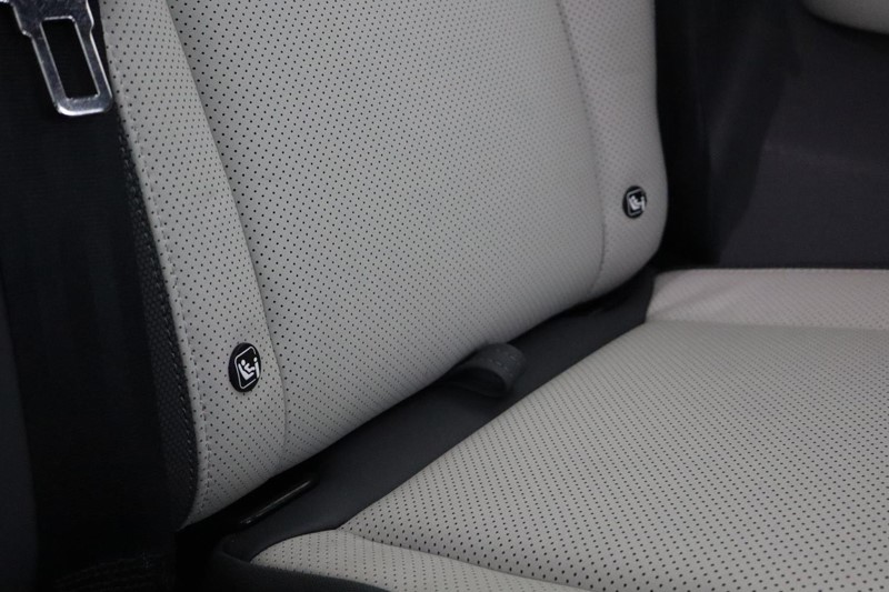 Used Land Rover Defender 2024 for sale - 76983944: Photo 54