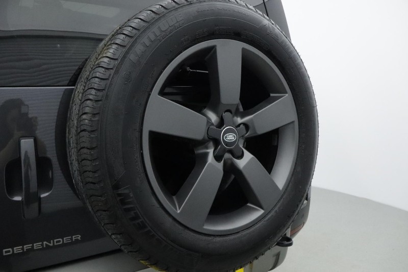 Used Land Rover Defender 2024 for sale - 76983944: Photo 63