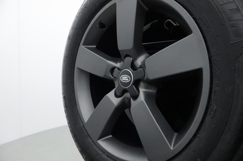 Used Land Rover Defender 2024 for sale - 76983944: Photo 65