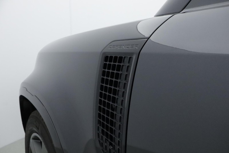 Used Land Rover Defender 2024 for sale - 76983944: Photo 76