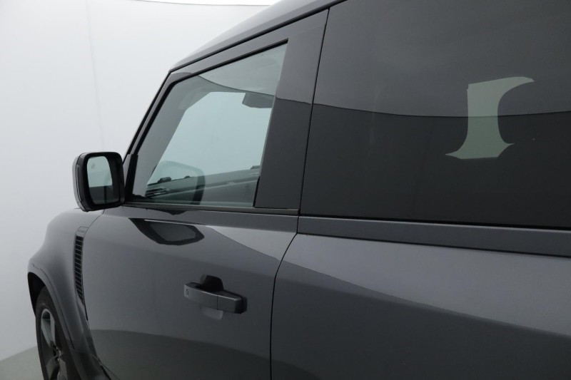 Used Land Rover Defender 2024 for sale - 76983944: Photo 77