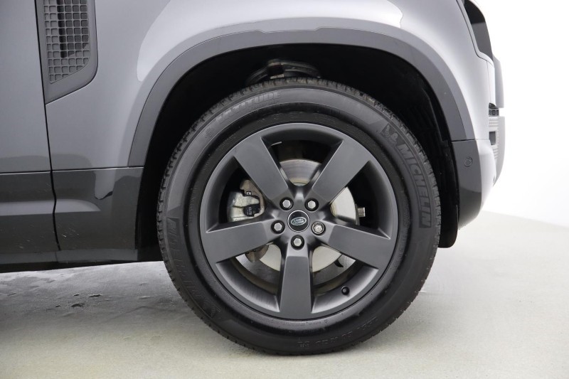 Used Land Rover Defender 2024 for sale - 76983944: Photo 8