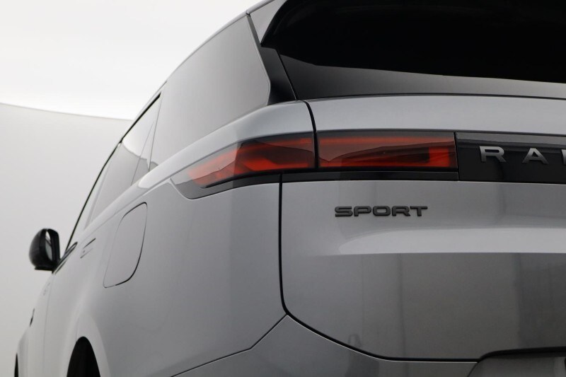 Used Land Rover Range Rover Sport 2024 for sale - 77888384: Photo 15