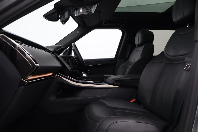 Used Land Rover Range Rover Sport 2024 for sale - 77888384: Photo 3