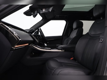 Used Land Rover Range Rover Sport 2024 for sale - 77888384: Photo