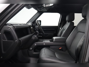 Used Land Rover Defender 2022 for sale - 79536080: Photo