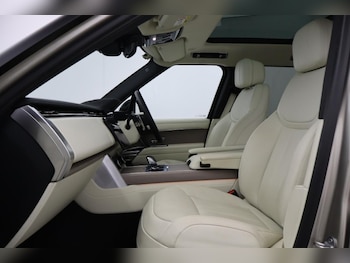 Used Land Rover Range Rover 2023 for sale - 79140592: Photo
