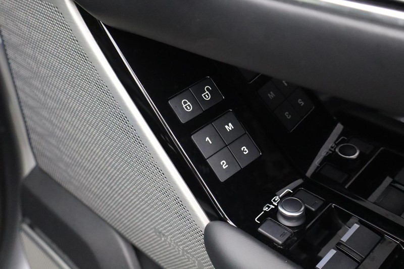 Used Land Rover Range Rover Velar 2020 for sale - 77300562: Photo 27