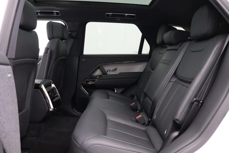 Used Land Rover Range Rover Sport 2023 for sale - 77323543: Photo 4