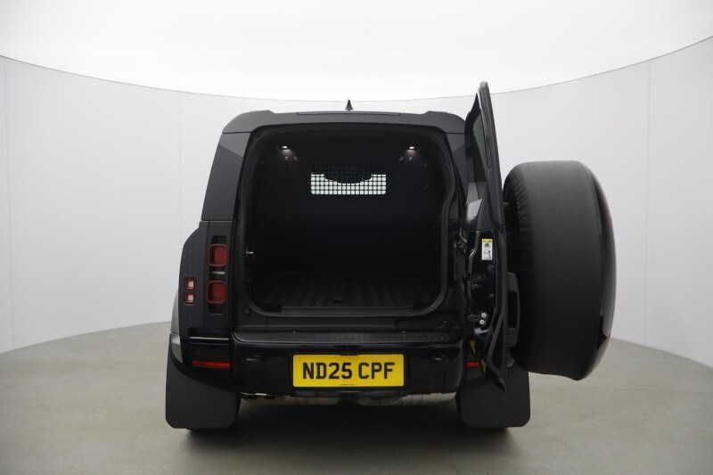 Used Land Rover Defender 2025 for sale - 78108860: Photo 10