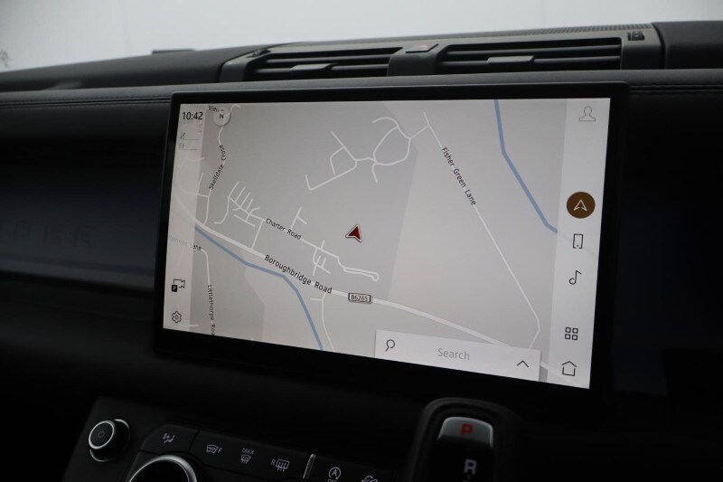 Used Land Rover Defender 2025 for sale - 78108860: Photo 11