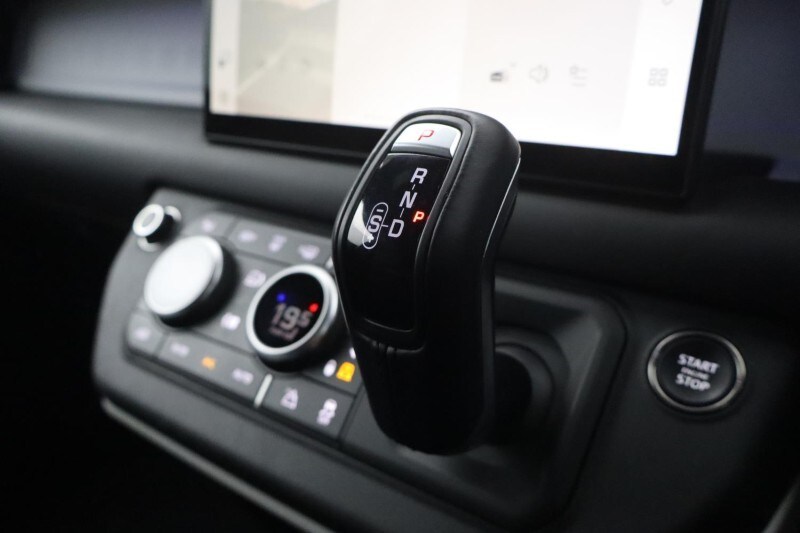 Used Land Rover Defender 2025 for sale - 78108860: Photo 13