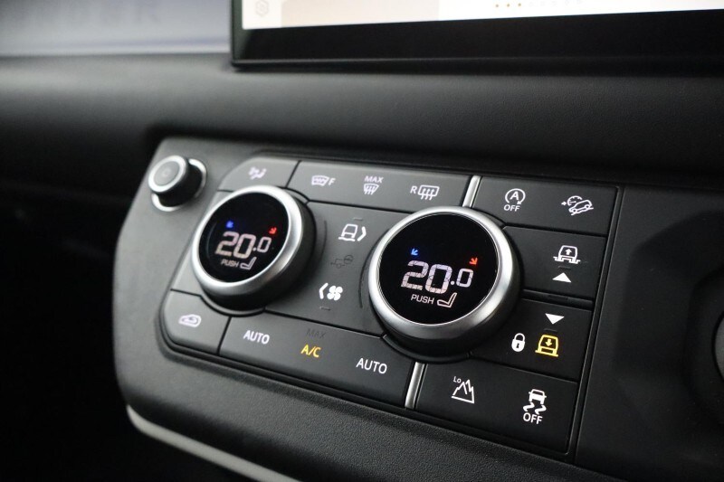 Used Land Rover Defender 2025 for sale - 78108860: Photo 18
