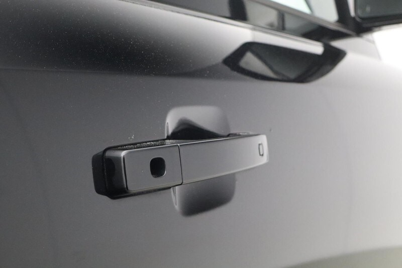 Used Land Rover Defender 2025 for sale - 78108860: Photo 31