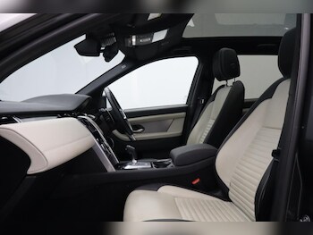 Used Land Rover Discovery Sport 2022 for sale - 77903438: Photo