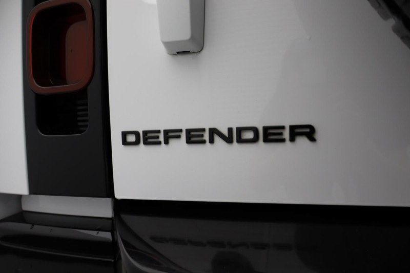 Used Land Rover Defender 2022 for sale - 76982021: Photo 26