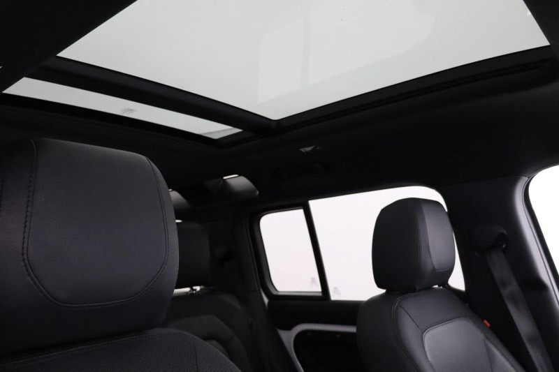 Used Land Rover Defender 2022 for sale - 76982021: Photo 39