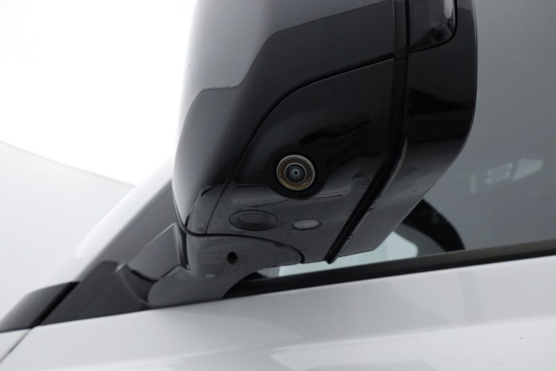 Used Land Rover Defender 2022 for sale - 76982021: Photo 62