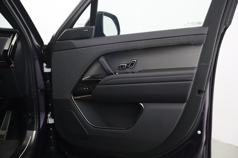 Used Land Rover Range Rover Sport 2025 for sale - 78199120: Photo 32