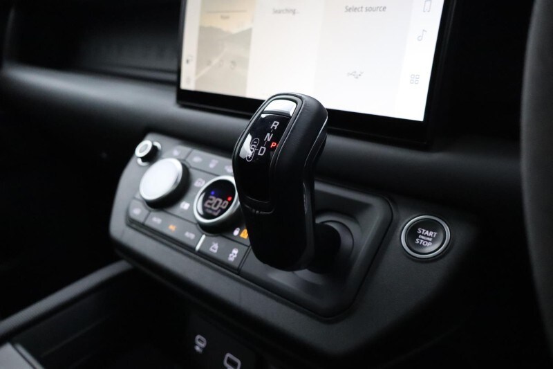 Used Land Rover Defender 2022 for sale - 77813038: Photo 13