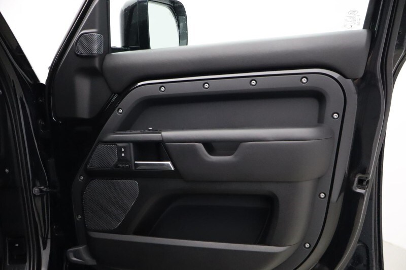 Used Land Rover Defender 2022 for sale - 77813038: Photo 35