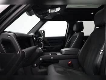 Used Land Rover Defender 2022 for sale - 77813038: Photo