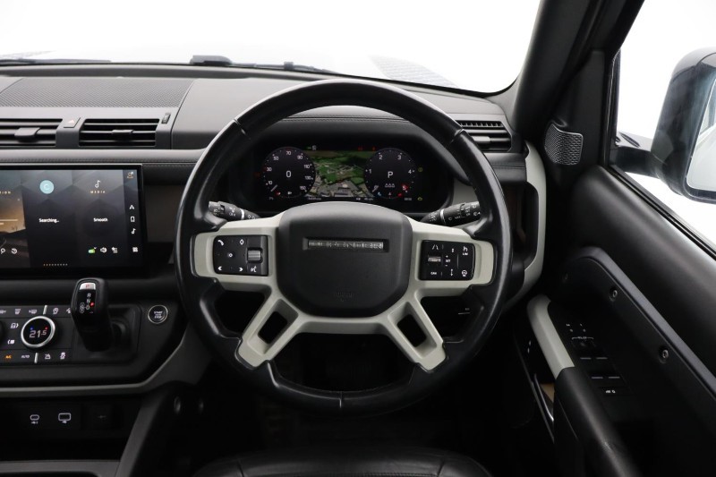 Used Land Rover Defender 2024 for sale - 77762971: Photo 15