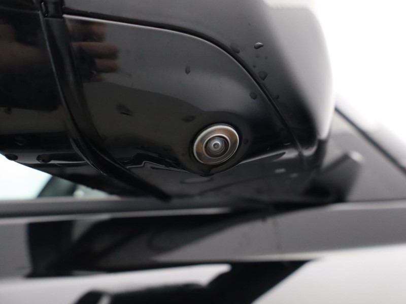 Used Land Rover Defender 2024 for sale - 77762971: Photo 31