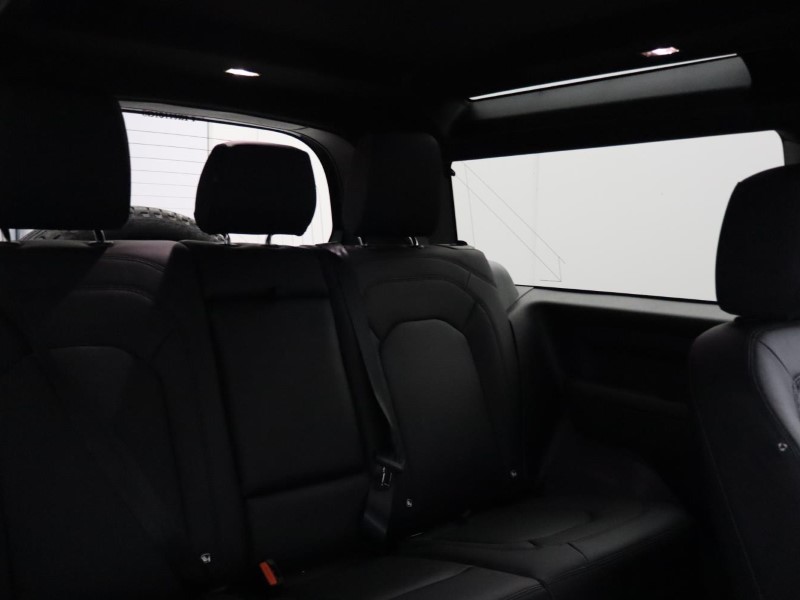 Used Land Rover Defender 2024 for sale - 77762971: Photo 35