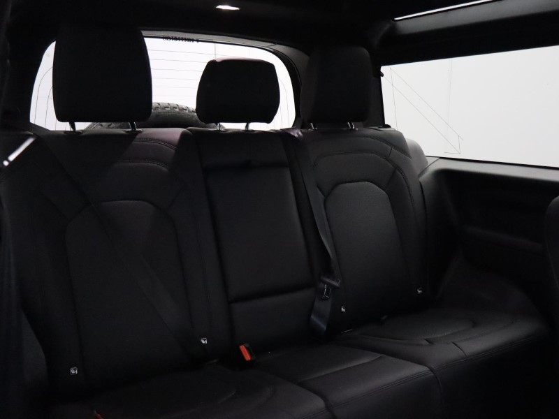 Used Land Rover Defender 2024 for sale - 77762971: Photo 4